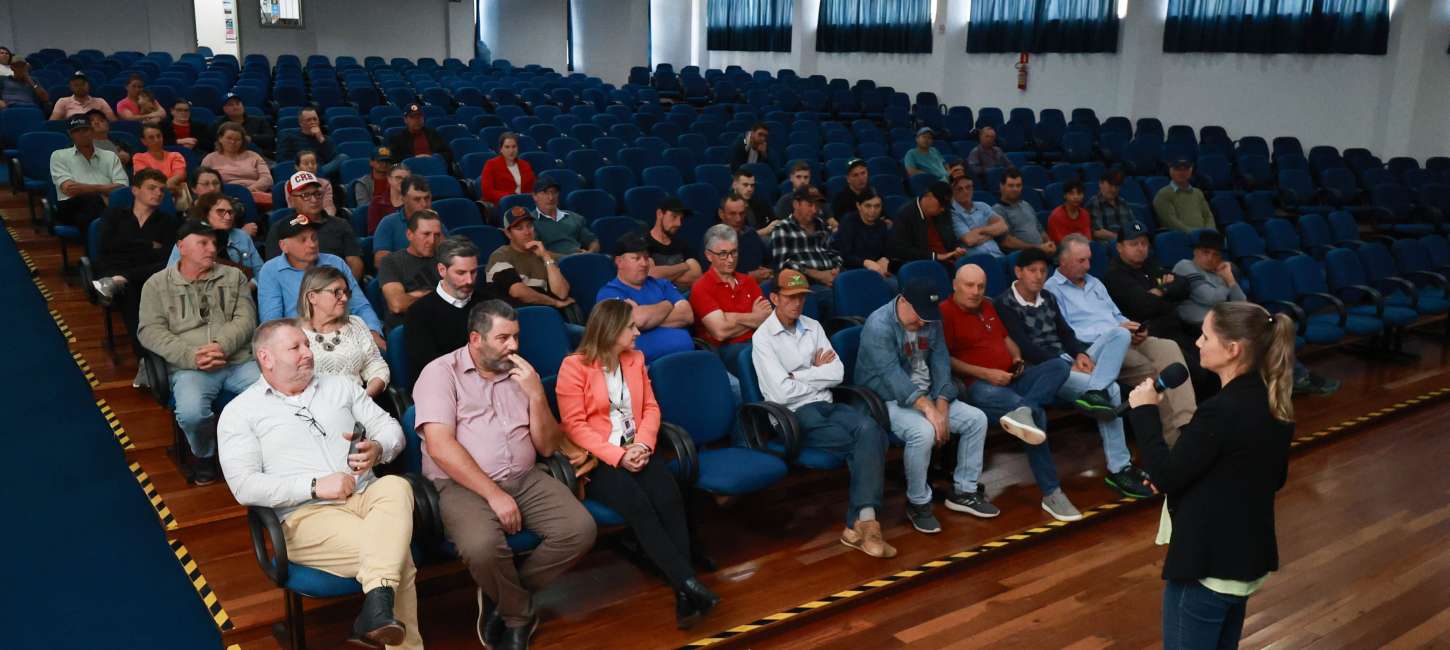 Tapejara participa da implantação da Operação Terra Forte, voltada à agricultura familiar