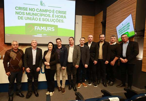 Na Famurs, prefeito Big defende produtores rurais e cobra ação para evitar crise no agronegócio