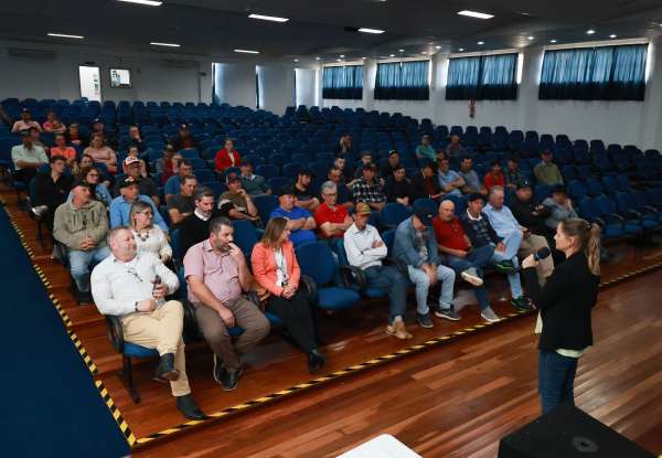 Tapejara participa da implantação da Operação Terra Forte, voltada à agricultura familiar