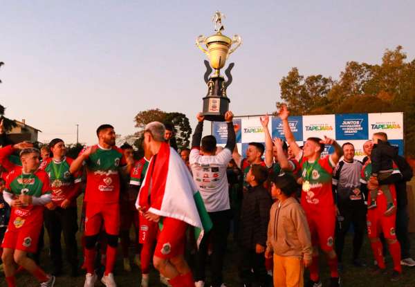 Transa F.C. conquista o 28° Campeonato Municipal de Futebol de Campo - Taça Wilson João Bertoglio