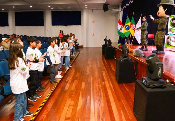 Patrulha Ambiental Mirim forma 24 alunos em Tapejara