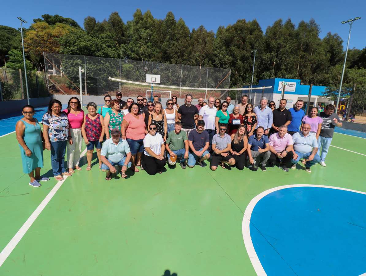 Prefeitura de Tapejara entrega Quadra Poliesportiva Odair Pelizzoni de Paula e revitalização da Academia de Saúde Valéria Debastiani, no Bairro São Paulo