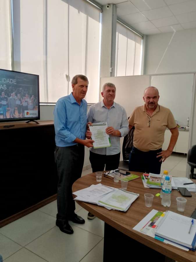 Em reunião na Amunor, prefeitos discutem demandas municipais e agenda com o governador do RS