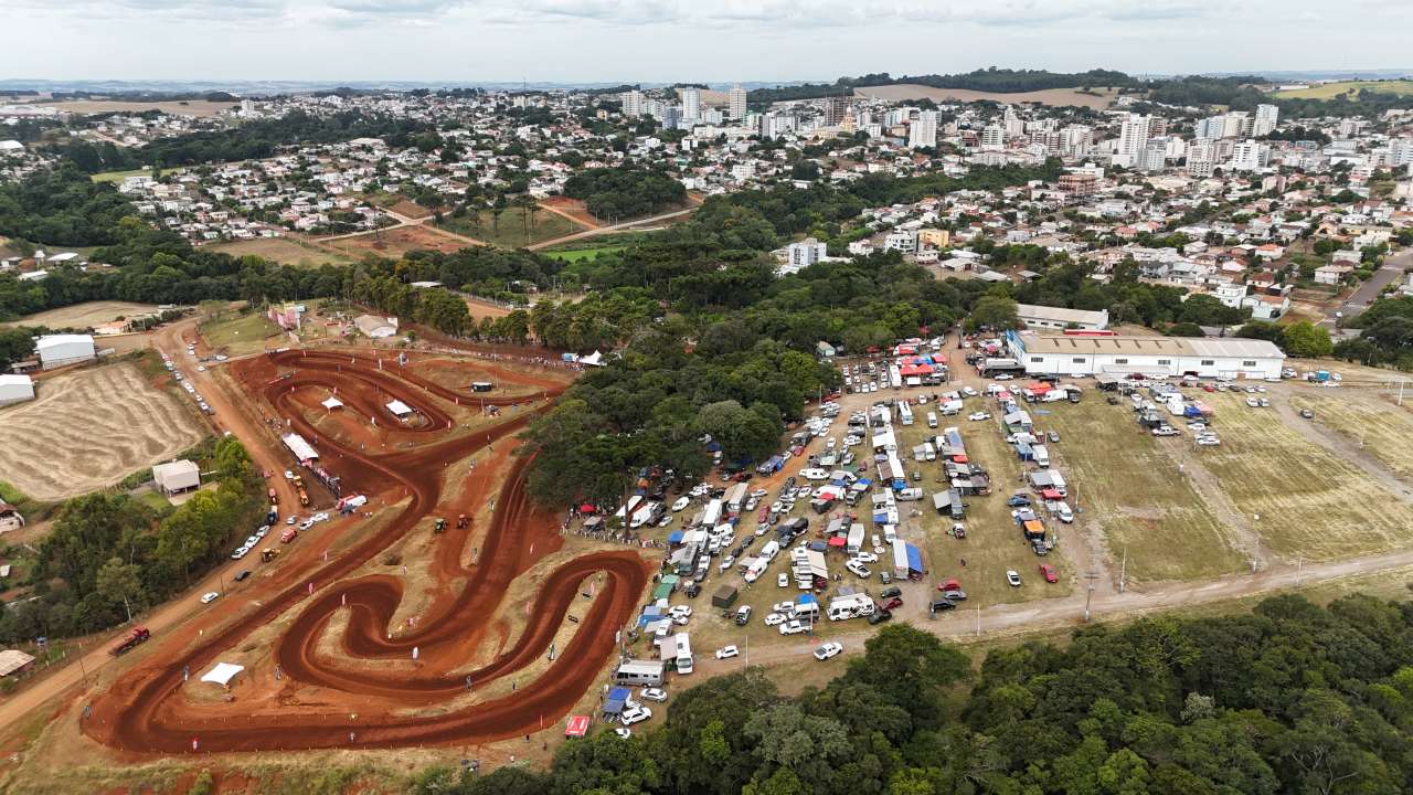Abertura do Brasileiro e Gaúcho de Velocross tem início com número recorde de inscritos em Tapejara