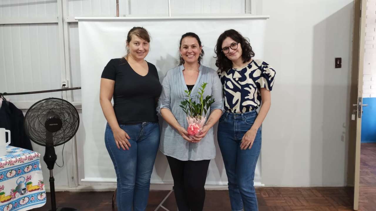 CREAS realiza encontro do Grupo PAEFI em alusão ao Dia Internacional da Mulher