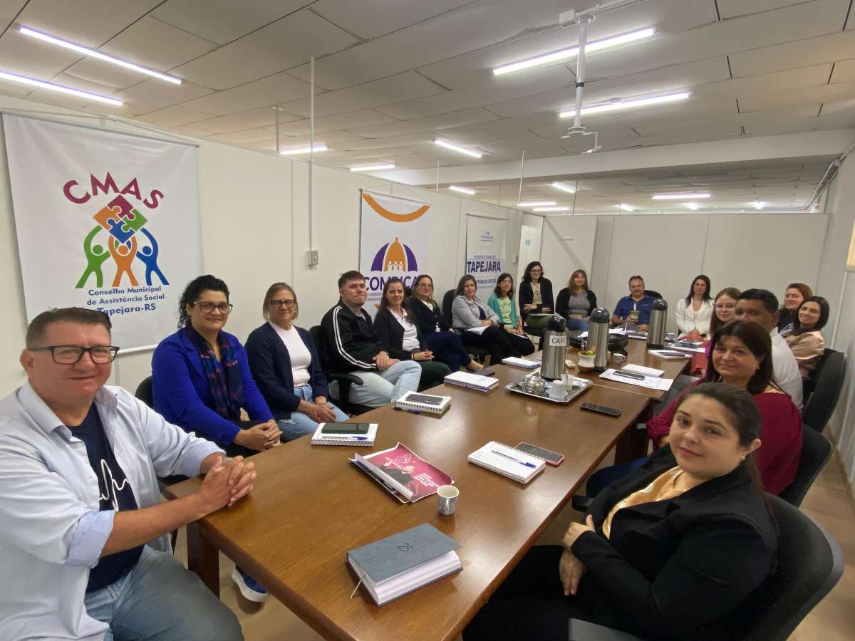 Secretarias de Desenvolvimento Social e Habitação alinham ações conjuntas em reunião semanal