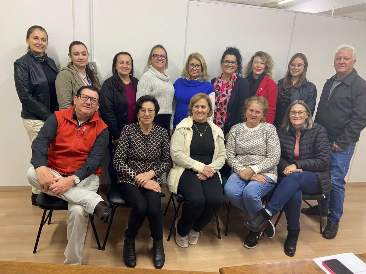 Nova diretoria do Conselho Municipal do Idoso toma posse em Tapejara