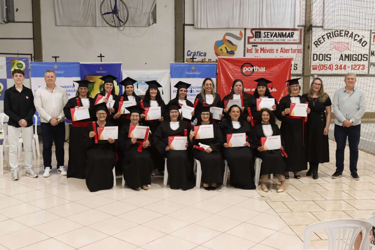 Curso de Cuidador de Idosos forma nova turma em Tapejara
