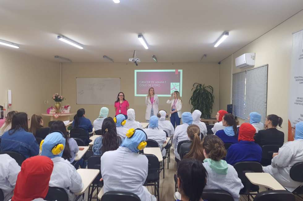 Tapejara intensifica ações do Outubro Rosa com palestras e atendimentos nas UBSs